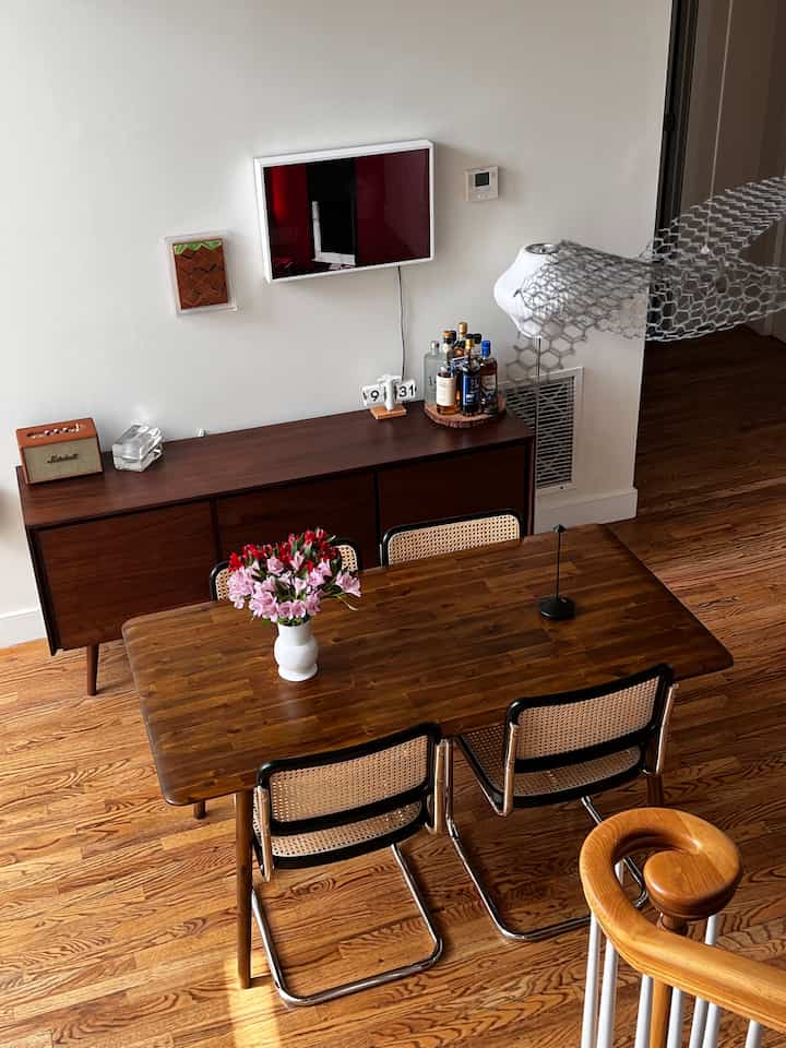 Bird flying over our dining table. #diningroom #diningtable #diningroominterior #diningspace #dining #dininginterior 