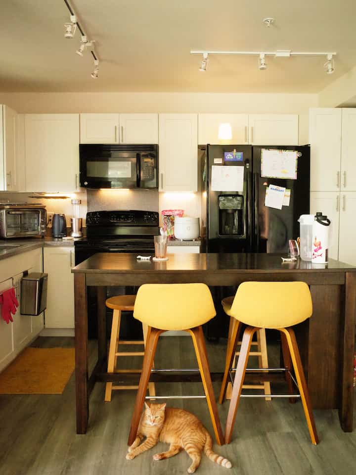 Small kitchen? No problem! 🍽️ I use this counter-height dining table as both an island and a dining table—so convenient and perfect for maximizing space! 💡✨ #SmallSpaceHacks #MultipurposeFurniture #CozyKitchen
