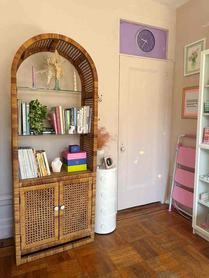 I love this little corner of my living room! i love playing with tone on tone color. And this hutch is one of my favorite pieces of furniture that I own! ￼#living #vintage #rattan ￼ #colorful #storage #organization 