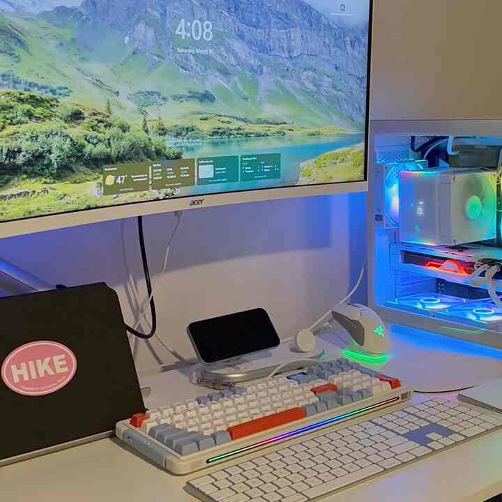 keeping my desk tidy 🖥️

#wfhsetup #workfromhome #deskterrier #deskdecoration #desksetup #homedecor #homeoffice #homedecor 