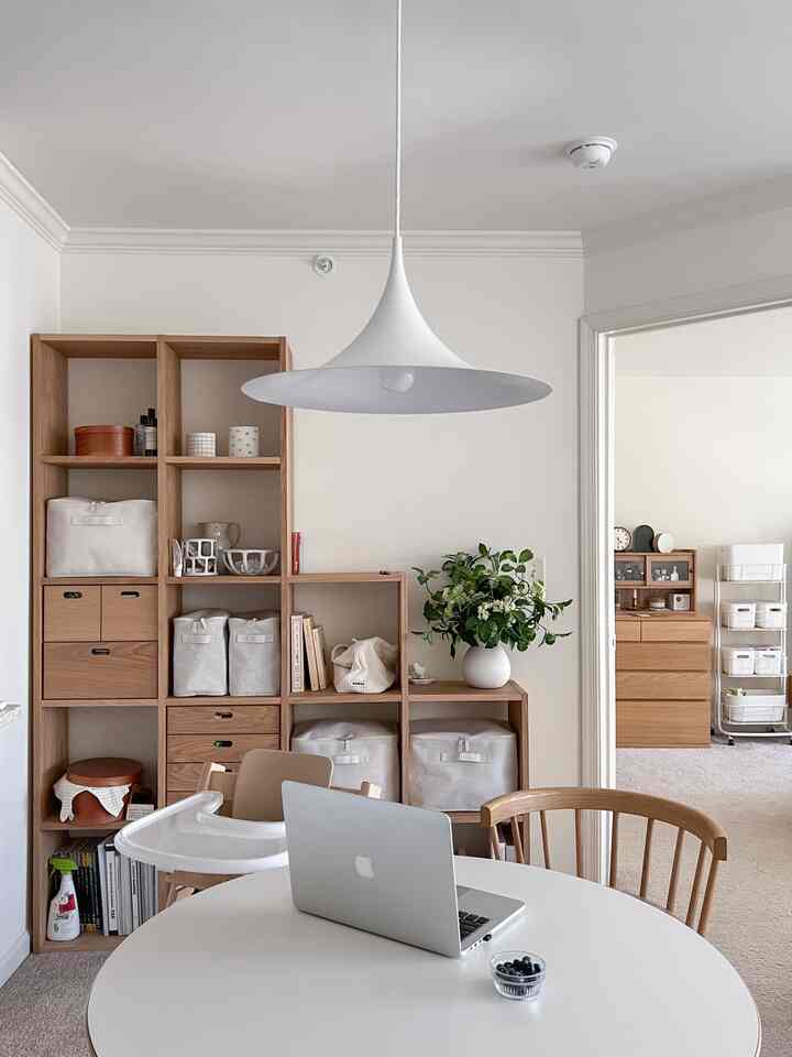 Keeping a clean house? Just hide all the small items in storage bins!

#muji #storagebox #storageinterior #WoodInterior #woodenfurniture #wood #beigetone #beigeinterior 