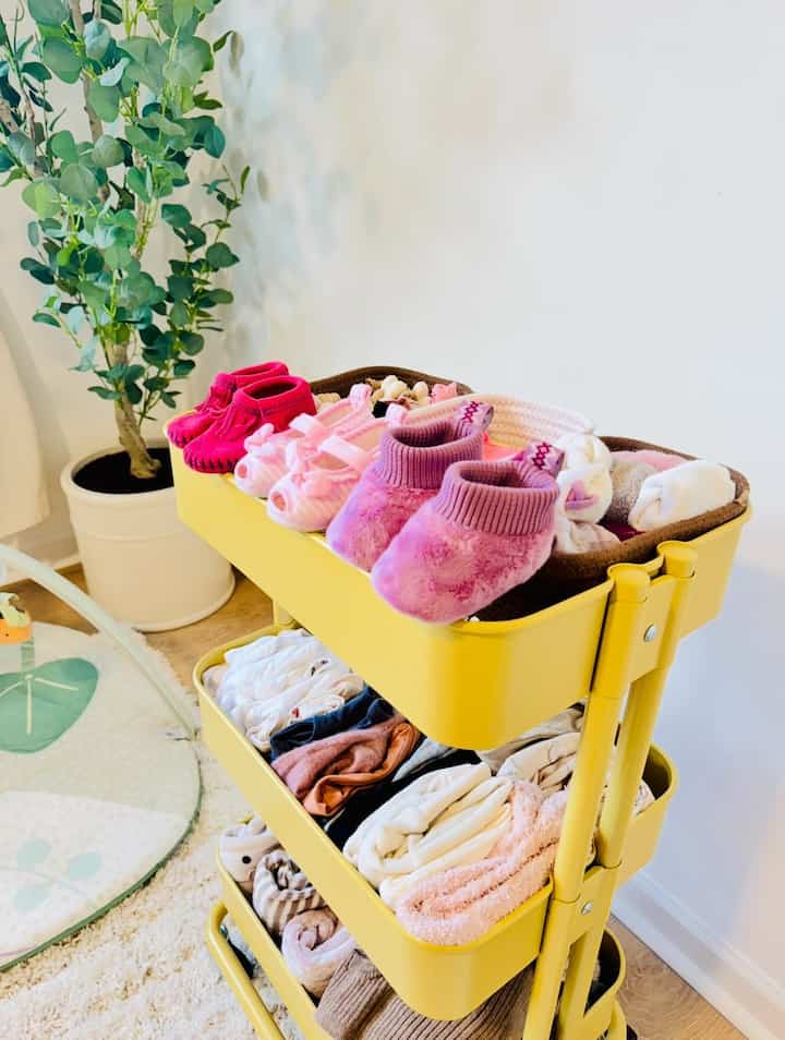 A bright yellow utility cart is the perfect storage solution for my baby’s colorful clothes. ✨✨

#baby #babyroominterior #babyroomdecoration #babycloset #babyroom #clothesstorage #Organized #Organizingclothes #organize #storageorganization #CozyInterior #cozyroom #cozyhome #warm #warmhouse #ikea #ikeatroli #ikeafurniture 