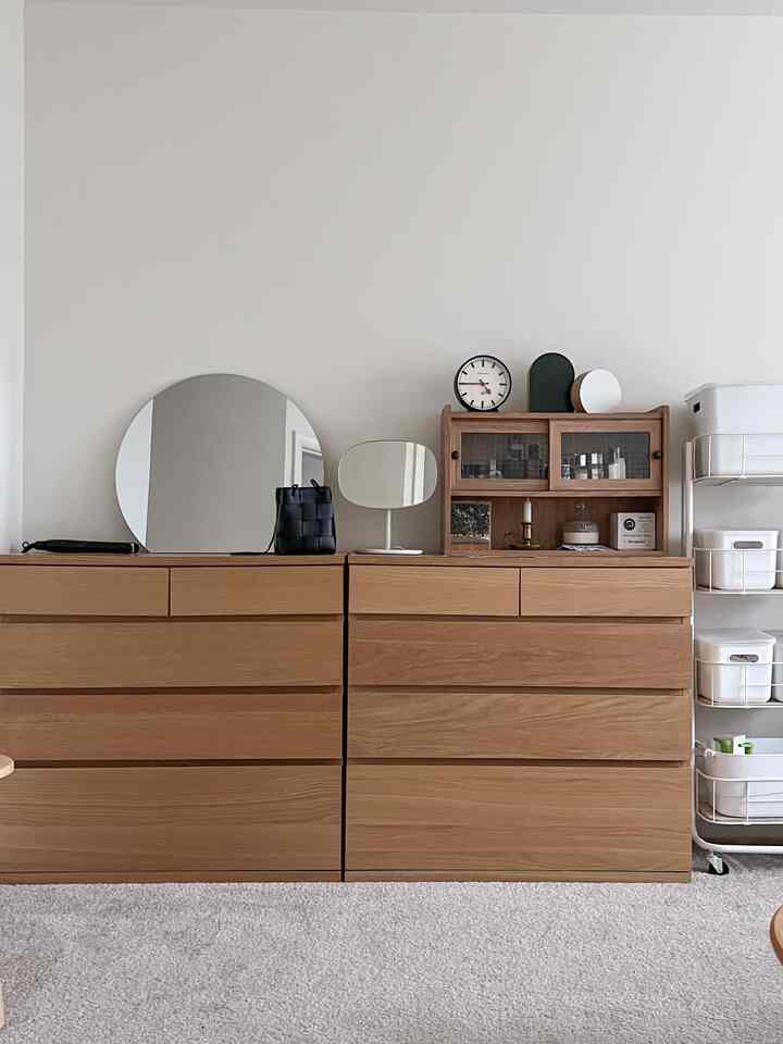 All clean🤍 (very rare moment😂)

#WoodInterior #woodenfurniture #wood #whitewood #whitewoodinterior #cozy #muji