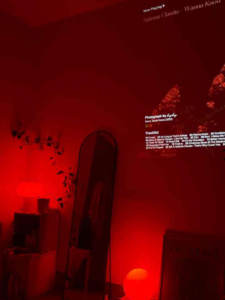 #ambient #ambientlighting #cozy #cozybedroom #red 