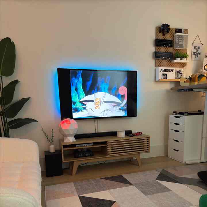 A cozy view of our home office space!
#officespace #workspaces