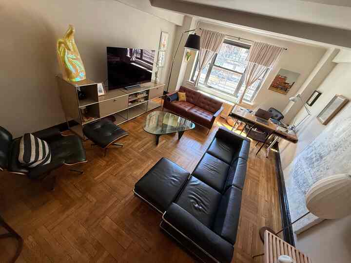 Staying and Staring 

#homeoffice #homedecor #midcentury #furniturearrangement #furnitureinterior #HermanMiller #knoll #Artemide #floorlamp #lightinginterior #livingroominterior #moderninterior #blackinterior 