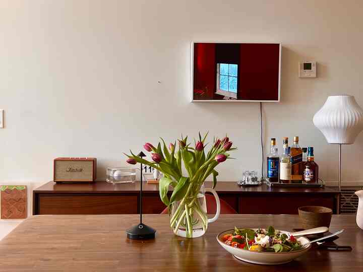 On my dining space wall is a digital art piece called ‘Into a Time Frame: Shanghai Red Wall’ by an artist called Lim Chang Min. I’ve had this piece for years and I always decorate my place around it.
#walldecoration #wallinterior #walldeco #artwall #art 