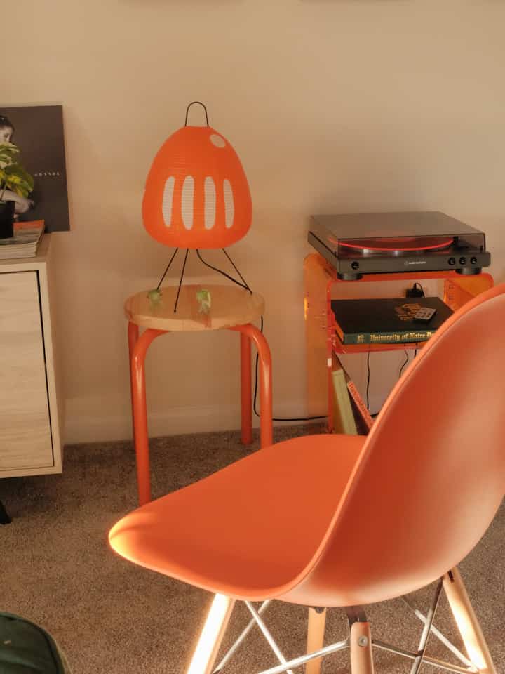 Love the peace and quiet of a sunrise ☺️

#sunlight #sunrise #orangevibes #warmhouse #cozyapartment