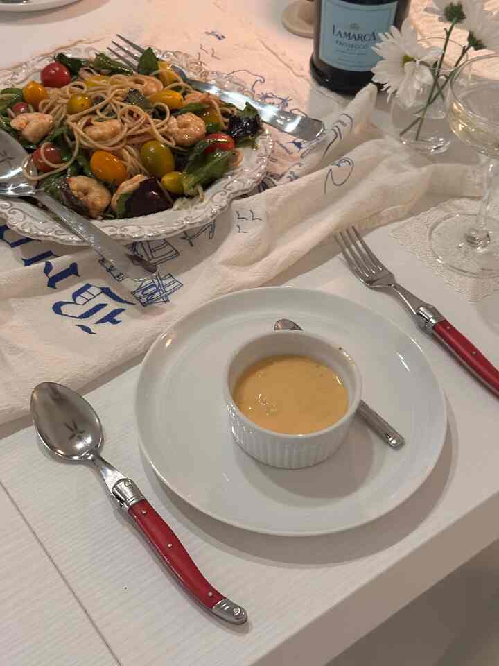 Last diner time ! ☺️💛

#diningtable #diningtableinterior #plate #Cutlery #dish #mood #interior