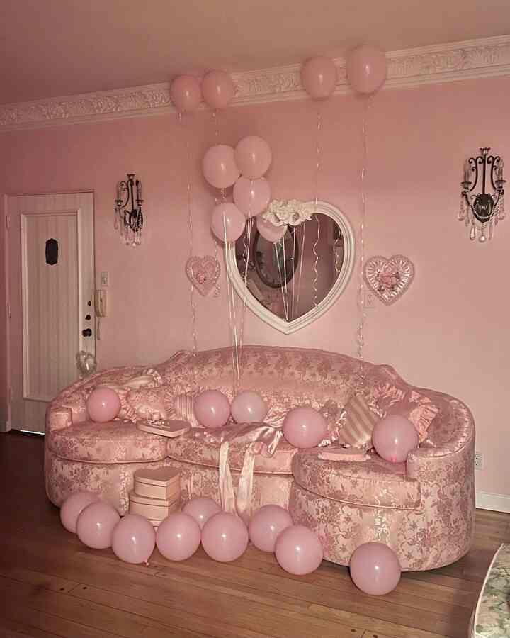 Decorated my living room for a Valentine’s Day shoot a couple years ago, the heart mirror above the sofa will always be my favorite focal point of this room. ￼💗 #pink #vintage #livingroom #sofa #princess #shabbychic 