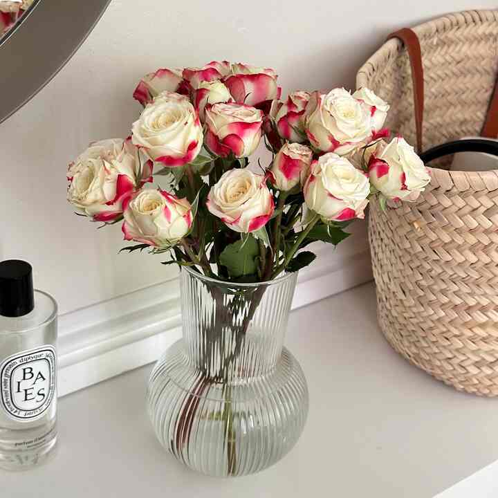 Roses #flowerinterior #rose #flowerdeco 