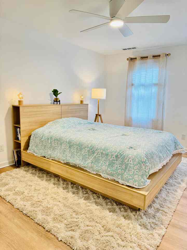 After/Before

Spring vibes unlocked! Swapped my winter beige for a bright, aqua floral comforter and instantly refreshed the room. Who knew one simple change could bring so much cheer? 🌼

#bedroom #comfort #springinterior #spring #springduvet #springbedding #homedecor #interior  #bedroominterior #bedroomdecor #bedroomstyling #bedroomrug #bedroomfurniture #bedroomcurtains #lamp #ikealighting #ikea 