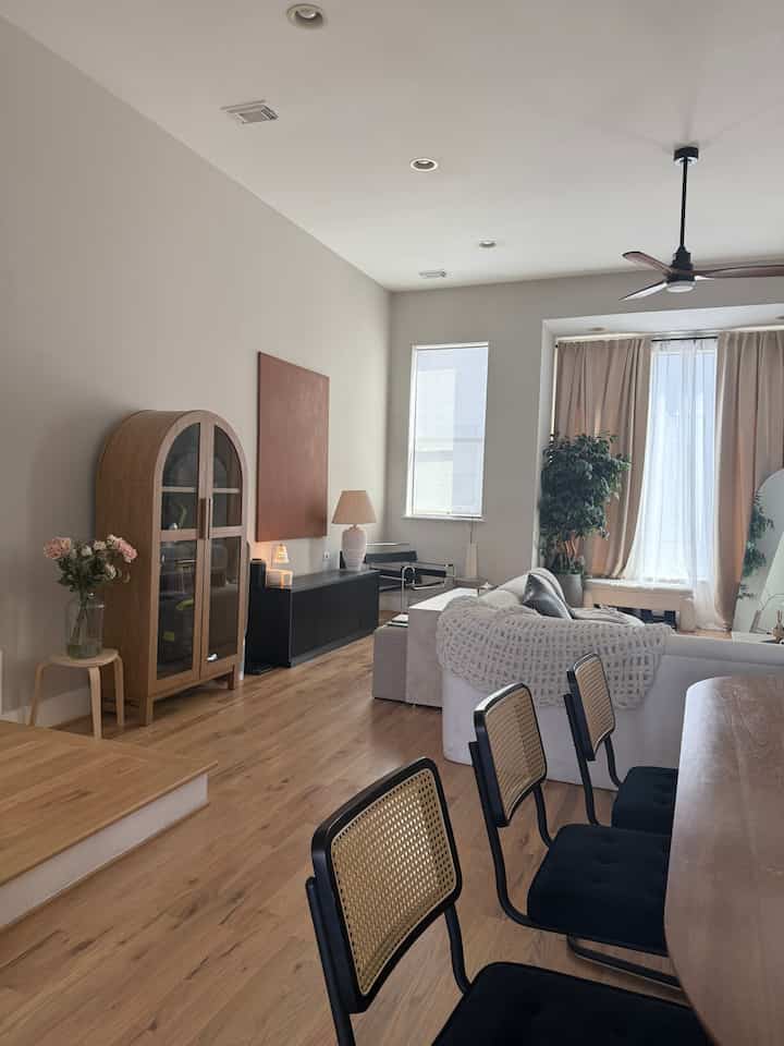 Warmth and sunshine 💫🥰 #InteriorInspo #MinimalistHome #NeutralDecor #CozyVibes #ModernLiving #ScandiStyle #HomeAesthetic #InteriorDesignLovers #DesignDetails #CozyCorner #HyggeHome #CalmSpaces #LivingRoomGoals #JapandiVibes #HomeSanctuary #CleanLines #NeutralPalette #InteriorGoals #ModernCozy #TimelessDesign

