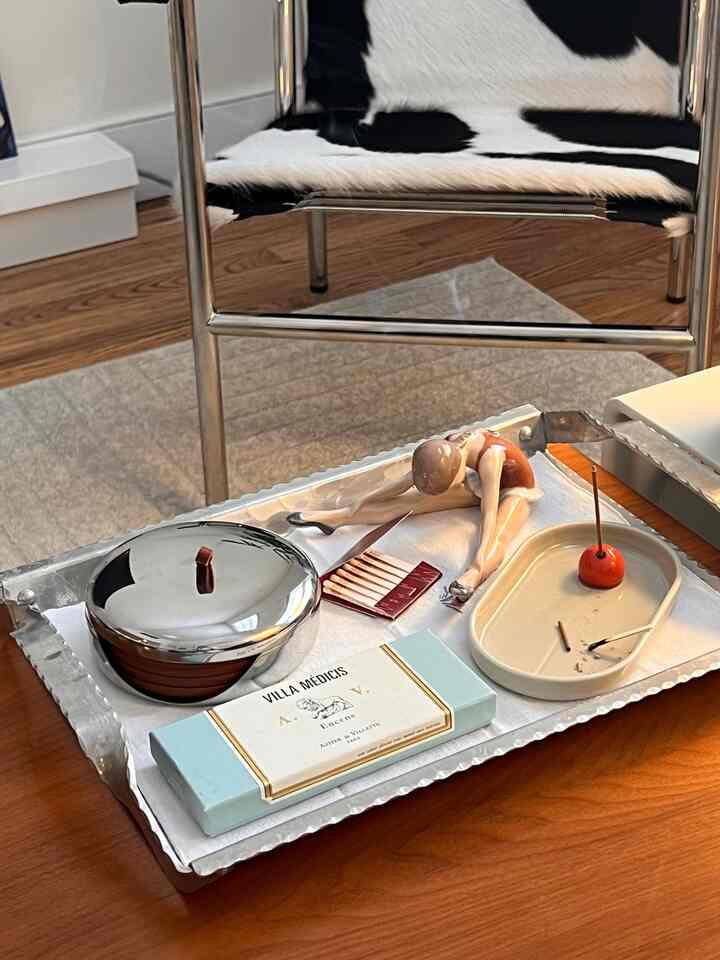 Put together a tray on my coffee table to hold my coasters and incense holder! I also put a vintage Royal Copenhagen ballerina figurine that my mom gave me next to it as well. 
#incense #incenseholder #coffeetable #coasters #coaster #decoration #cozy