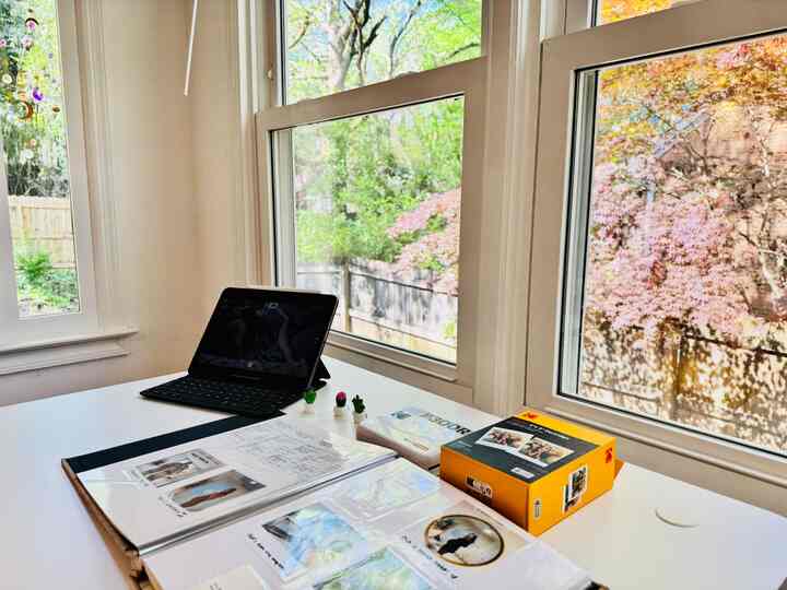 She dreams. I print her memories in the sun with a green view and the handiest little photo printer. ☀️🍃📸

#photointerior #sunlight #sunsetlighting #window #greengreen #nature #cozy #cozyroom #cozyhome  #warm #warmhouse #warmfeeling #warmtoneinterior #light #lightingeffect #officeinterior #office #officespace 