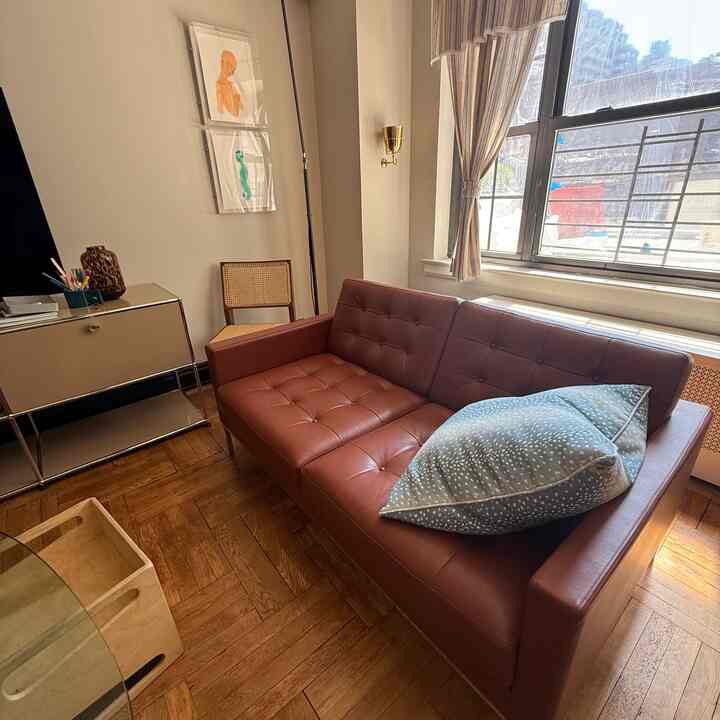 Two-seaters for me and my husband 😜

#sofa #sofarecommendations #sofainterior #sofacushion 