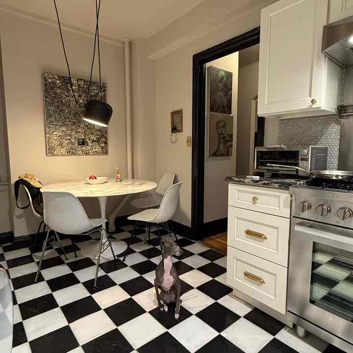 Classic tile floor 
Black and White 

#blackandwhite #blackinterior #kitchenremodeling 