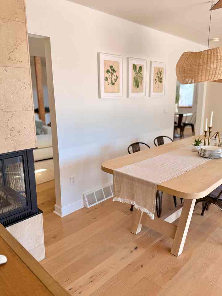 I absolutely adore my set of three botanical prints that I acquired from Barcelona! They harmonize seamlessly with my natural wood table and the wicker pendant.
#natural #warm #diningroom #cozy #wood #woodtable #botanical #print 