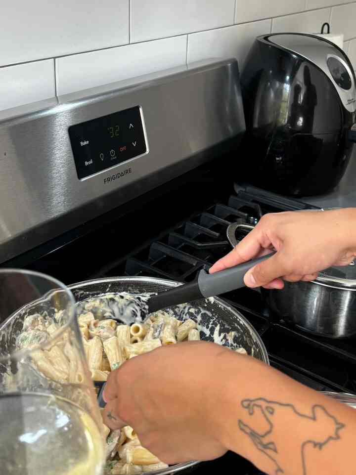 Weekend eats 

#food #kitchen #apartment #biophilichome 