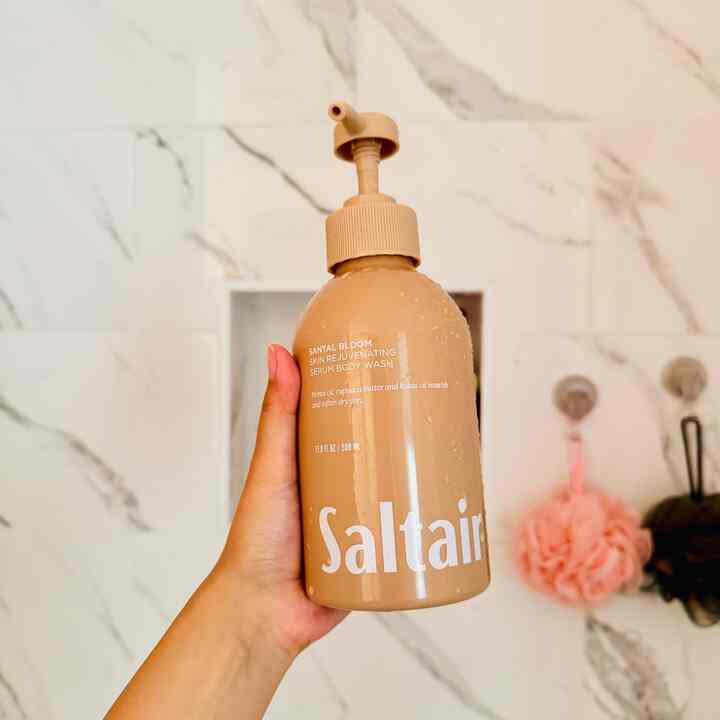 Creating a luxe bathroom vibe without the hefty price tag! 

I’m loving my Saltair body wash in Santal Bloom (it smells so luxurious, a beautiful blend of amber and musk) and my affordable soft pink loofah finds. 

Plus, our new cream leopard-patterned towels instantly make the space feel more expensive—without breaking the bank. You’re welcome 😉

#bathroom #bathroominterior #modern #moderninterior #modernbathroom #modernhouse 
