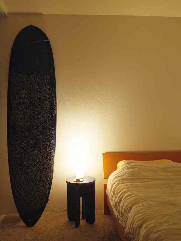 Pencahayaan adalah segalanya untuk kamar tidur yang nyaman ✨ Cahaya lembut + selimut yang nyaman = suasana hati yang sempurna. #bedroomdecor #cozybedroom #bedroomlighting #moodlighting #duvetlove #comfybedroom #homedetails #interiorinspo #cozyhome #softlighting #modernhome #homeinspo #interiorstyling #bedroominspo #apartmenttherapy #rentalfriendlydecor #hyggehome #homeaesthetic #calmspaces #relaxingvibes