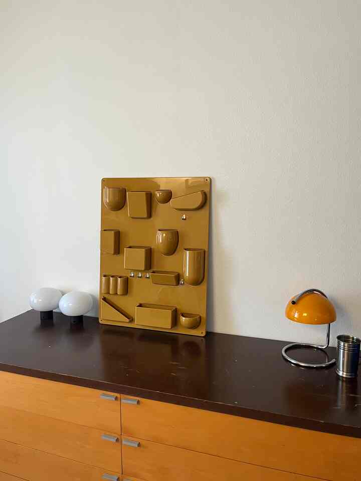 Masih menata dan bermain-main dengan dekorasi ✨ Bagaimana pendapat Anda sejauh ini? #homedecorjourney #stillinprogress #interiorinspo #decorinspo #homevibes #cozyhome #modernhome #homestyling #spaceinprogress #simpledecor