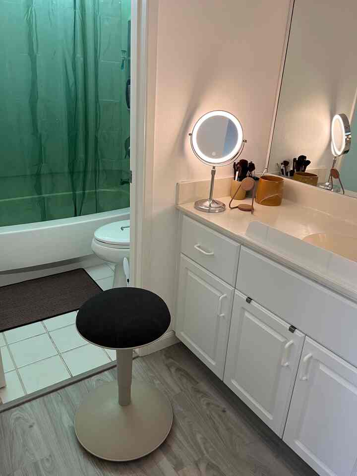 I’ve turned this little corner of my bathroom counter into my mini makeup station! 💄✨ Sometimes the smallest spaces make the best spots for a little self-care. #bathroomvibes #makeupstation #bathroomcounter #smallspacesolutions #homeorganization #cozycorner #homedecor #interiorinspo #makeupessentials #selfcaretime