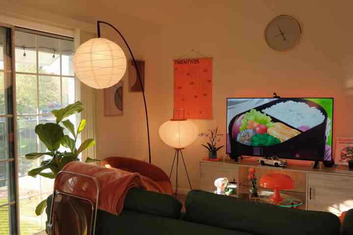 The cutest anime wallpaper :)

The morning sun in this apartment is perfect!

#morningcoffee #morningvibes #sunlight #naturalinterior 

