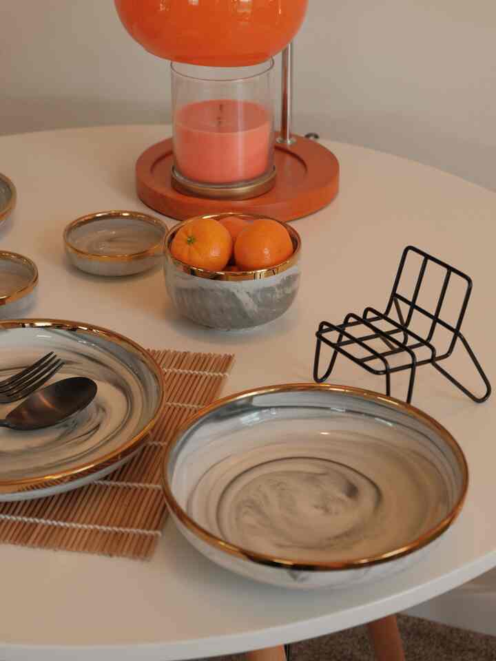 The cutest diningware set from Ozarke!

These bowls and plates are so elegant and they make any meal or food look gorgeous!

#diningware #utensils #kitchenremodeling #diningtable 