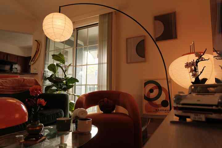 POV: you’re one of my Smiskis :)

#smiski #legodecor #warmlighting #archlamp #ikealamp