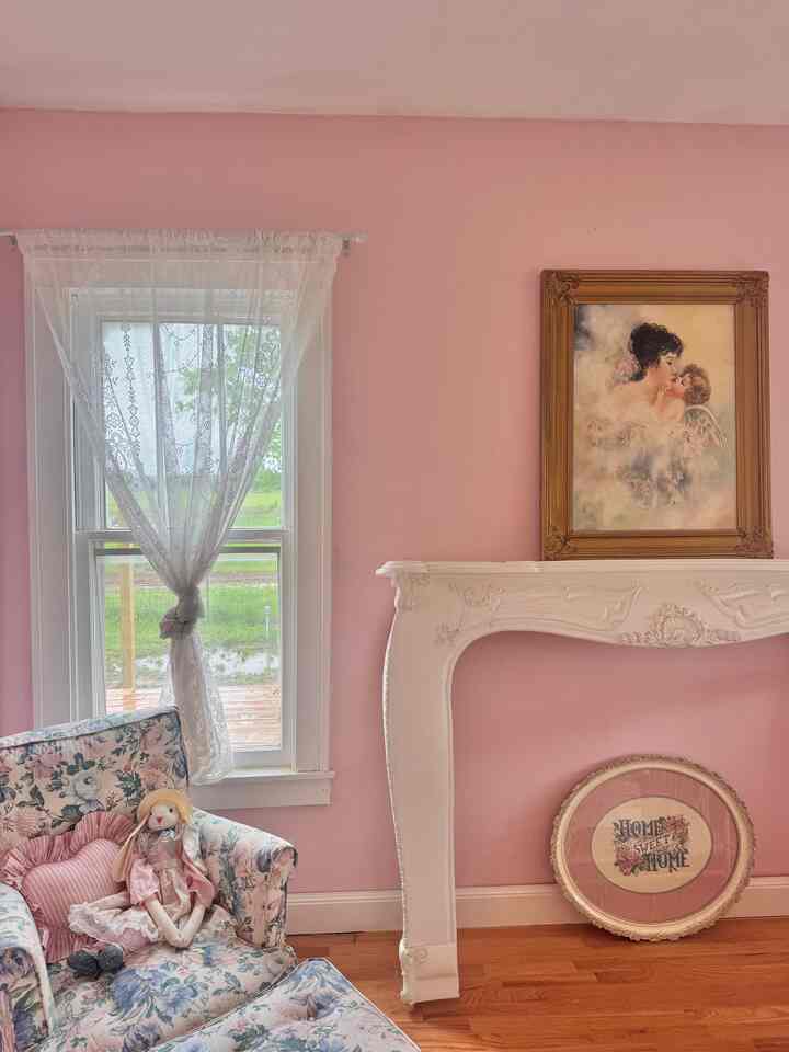 👼🏼🎀🩵 #pink #shabbychic #pinkinterior #angel #livingroom 
