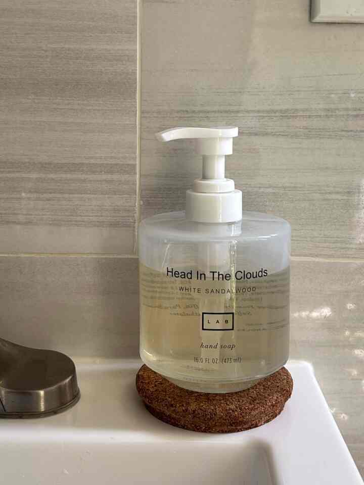 The thing about having a small bathroom with a pocket door, is that decorating the bathroom can be tricky. So we keet it minimal, while we look for storage solution that keep the space feeling neat. 

#bathroom #bathroomstorage #biophilichome #plants 