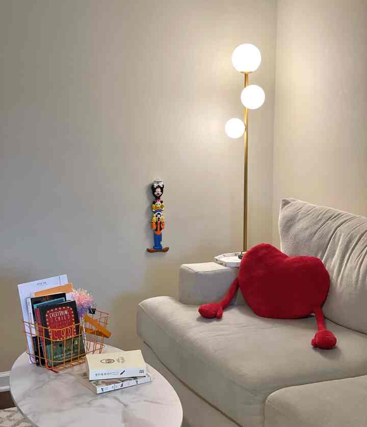 April Reads 📚

#book #minimalliving #hearts #minimalist 