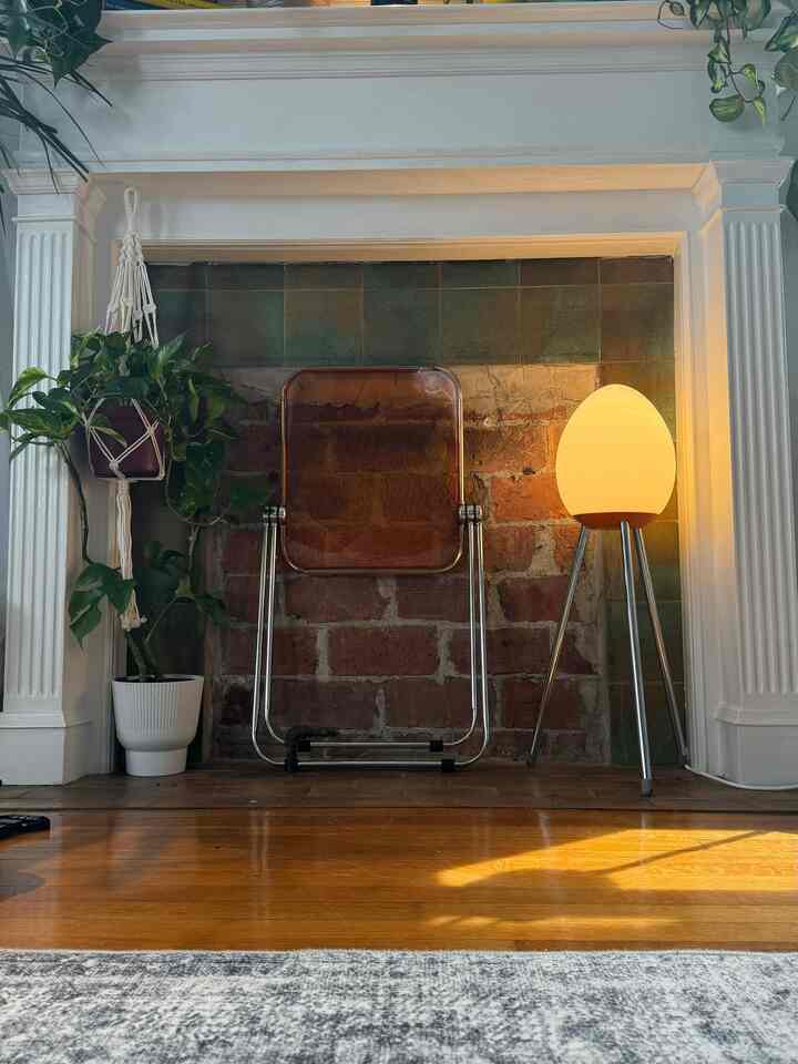Close up of my mantle 😍 i love the folding table'

#interior #interiordesign #plants #plantdesign #ohouse