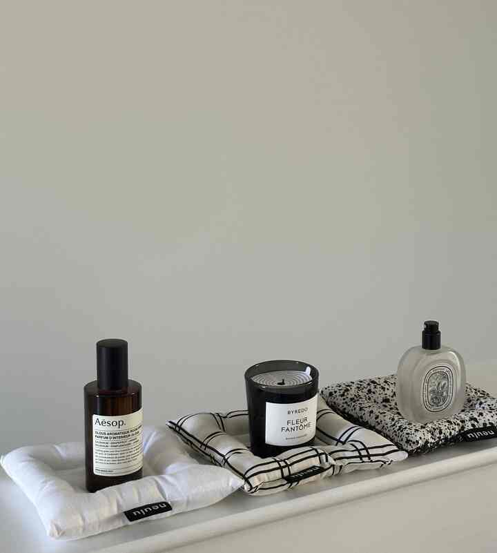 Love to put all these stuffs on this aesthetic coasters ☺️ #aesthetic #teacoaster #candle #candleholder #diffuser #Diptyque 