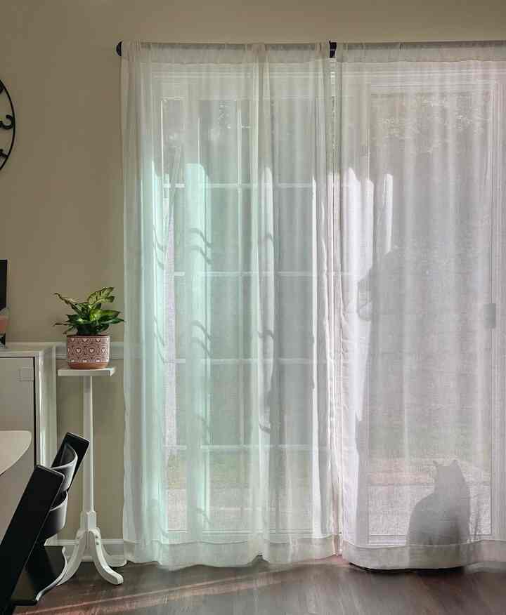 My cat’s favorite spots around the house 💛

#minimal #cat #smallhouse 