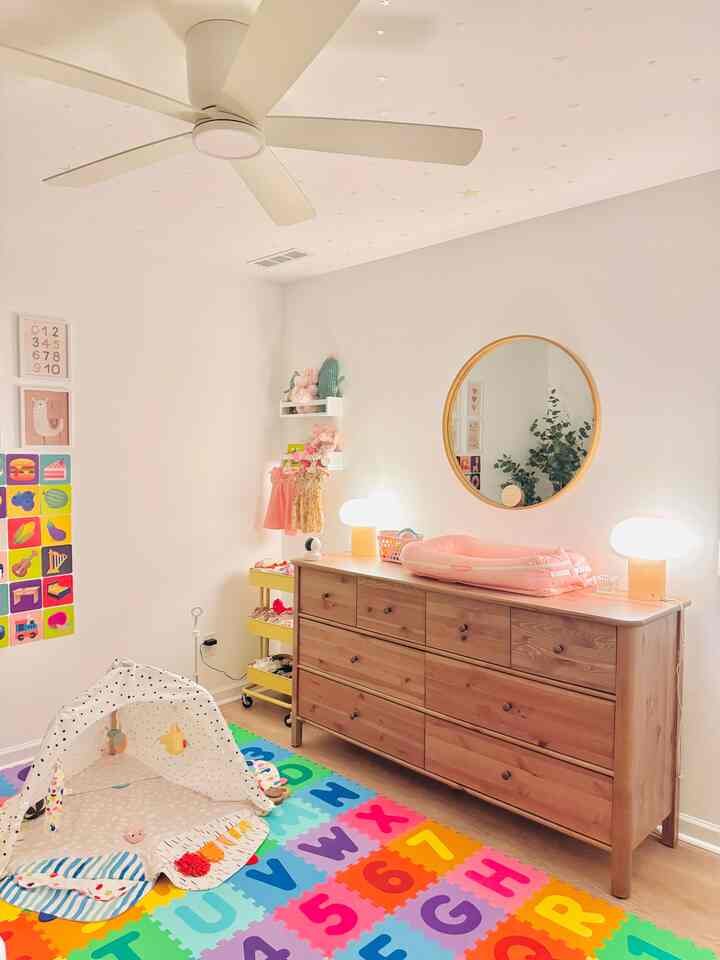 My baby’s room at night! 🌙 

#ikea #ikealighting #ikeafurniture #lamp #light #lightinginterior #lighting #lightingeffect #baby #babyroom #babyroomdecoration #babyroominterior #nursery #nurseryinterior #nurserydecoration