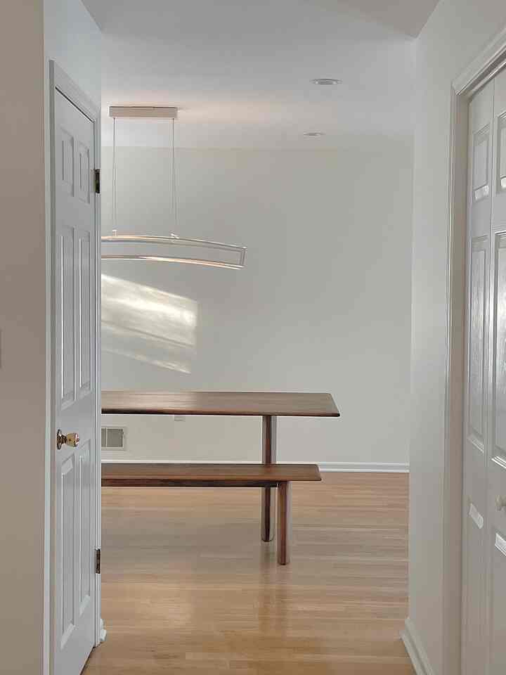 My favorite angles 📸
#home504 #diningtable #sectionalsofa #fabricposter 