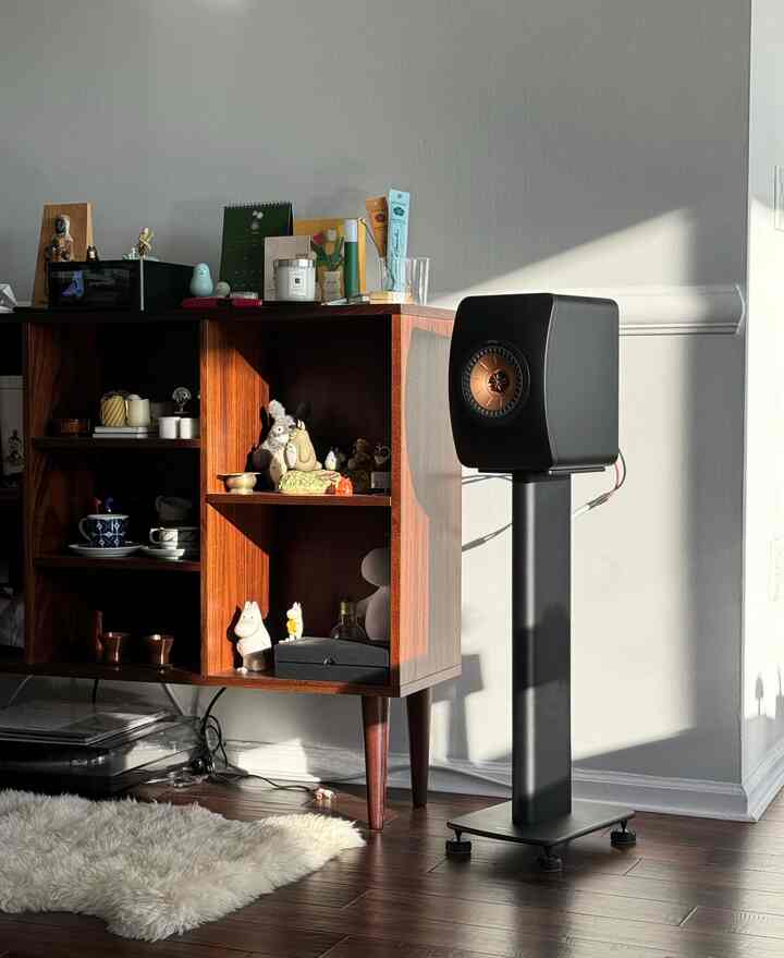 I can't imagine my life without music 🎵

#speaker #soundsystem #vintagefurniture #nordicvintage 