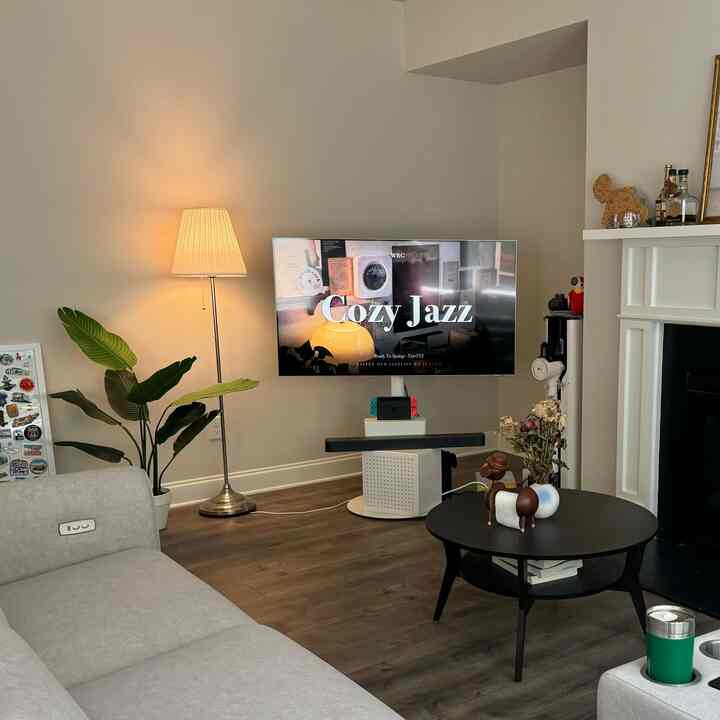 A good day for a cup of coffee☕️ #cozy #cozylivingroom #CozyInterior