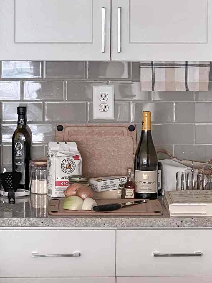 French cuisine, my way😎

#kitcheninterior #kitchen #kitchendecoration #food