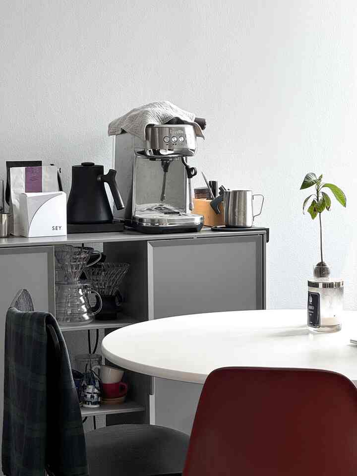 Kamu lebih suka kopi pagi atau kopi sore? Keduanya?🤭

#homecafe #coffeemachine