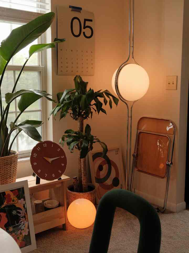 The month of May has gone by so quickly 🥲☀️

Bracing myself for a busy but fun June!

#diningroom #diningchair #warmlamp