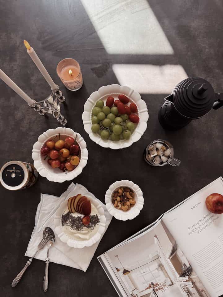Sometimes, a beautiful plating just for myself is all i need.

#diningtableinterior #diningtable #YogurtBall #plating #platingshot #cutlery #book #glasscup #glassmug #mochapot #icedcoffee #coffee #breakfast #diningroom #diningspace 