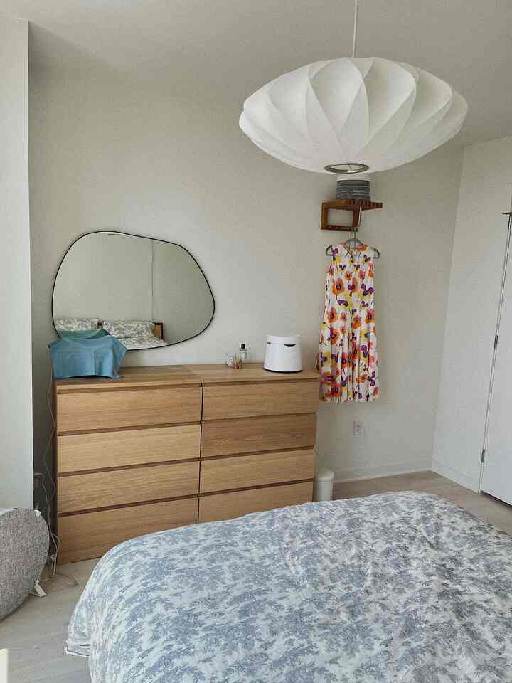 Day 🌞 and Night 🌚
I love how Nelson lamp glows like a moon at night 🌝

#dayvsnight #morningvsnight #dayaesthetic #nightaesthetic