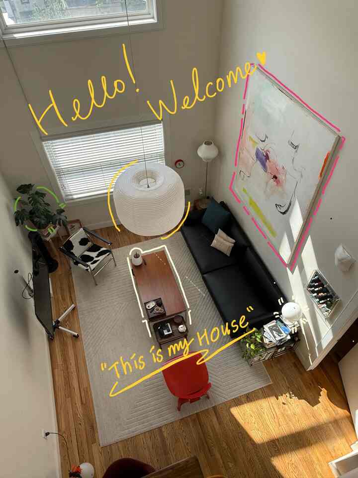 ‘This is my house and I live here!’ Part 1 🏠 

Living room and home office details!

#itsmyhouseandilivehere #livingroom #livingroominterior #homedecor #homeoffice #officeden #duplexinterior #accentchair #sofa #coffeetable #floorlamp #paperlampshade #tallceiling #eclectic #colorofhouse #hometour

