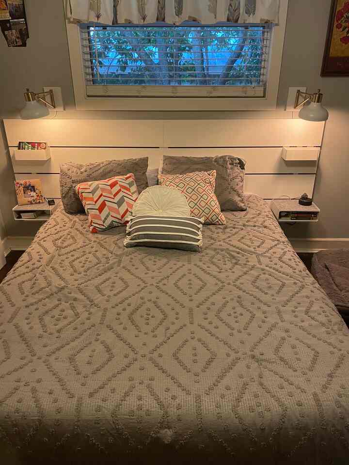 Finally got the bedroom feeling cozy! Love the soft lighting from the sconces – perfect for reading before bed. #bedroomdecor #cozybedroom #lighting #homedecor #cozyliving