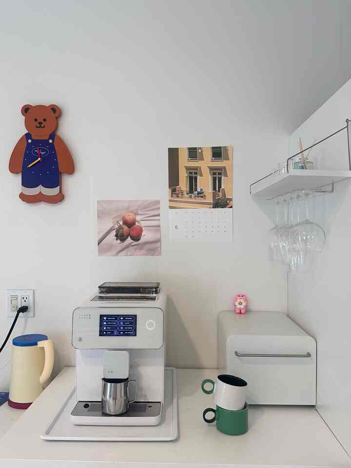 My home cafe zone ✨✨


#myfavoritecollection #furniturechallenge #designobsession #interioraddict #styledspaces