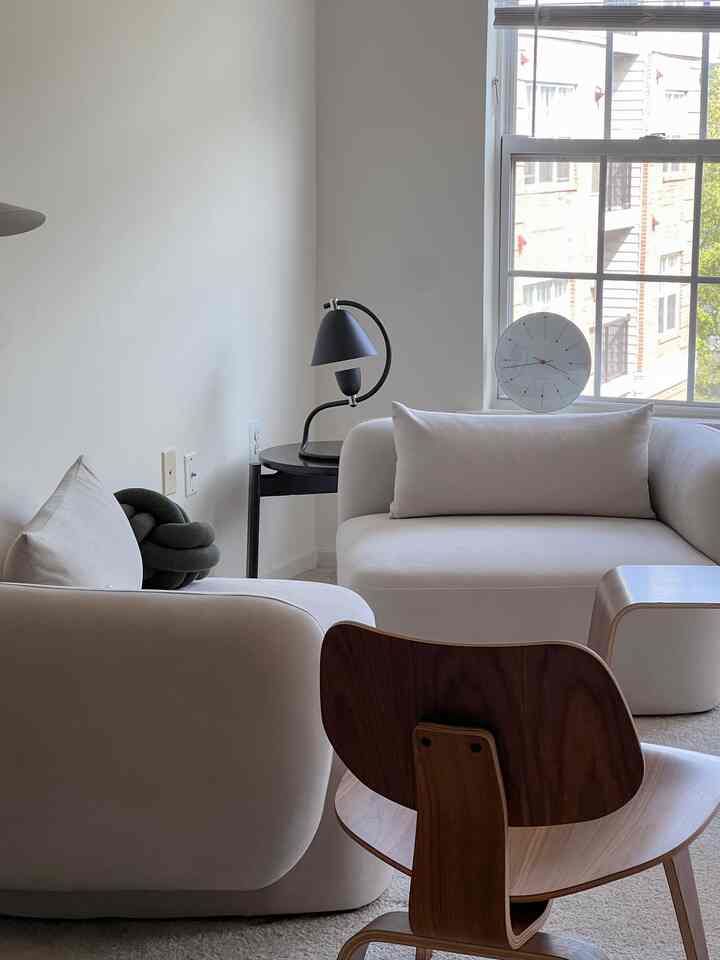 Same spot, different angle 🧐

#livingroominterior #livingroom #modularfurniture #modularsofa #beigeinterior #beige #wood #woodenfurniture 