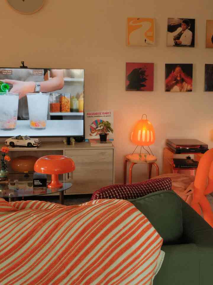 This vibe + an iced matcha latte 🍵

Pure bliss :)

#matcha #ikeasofa #legoporsche #akarilamp #warmlighting